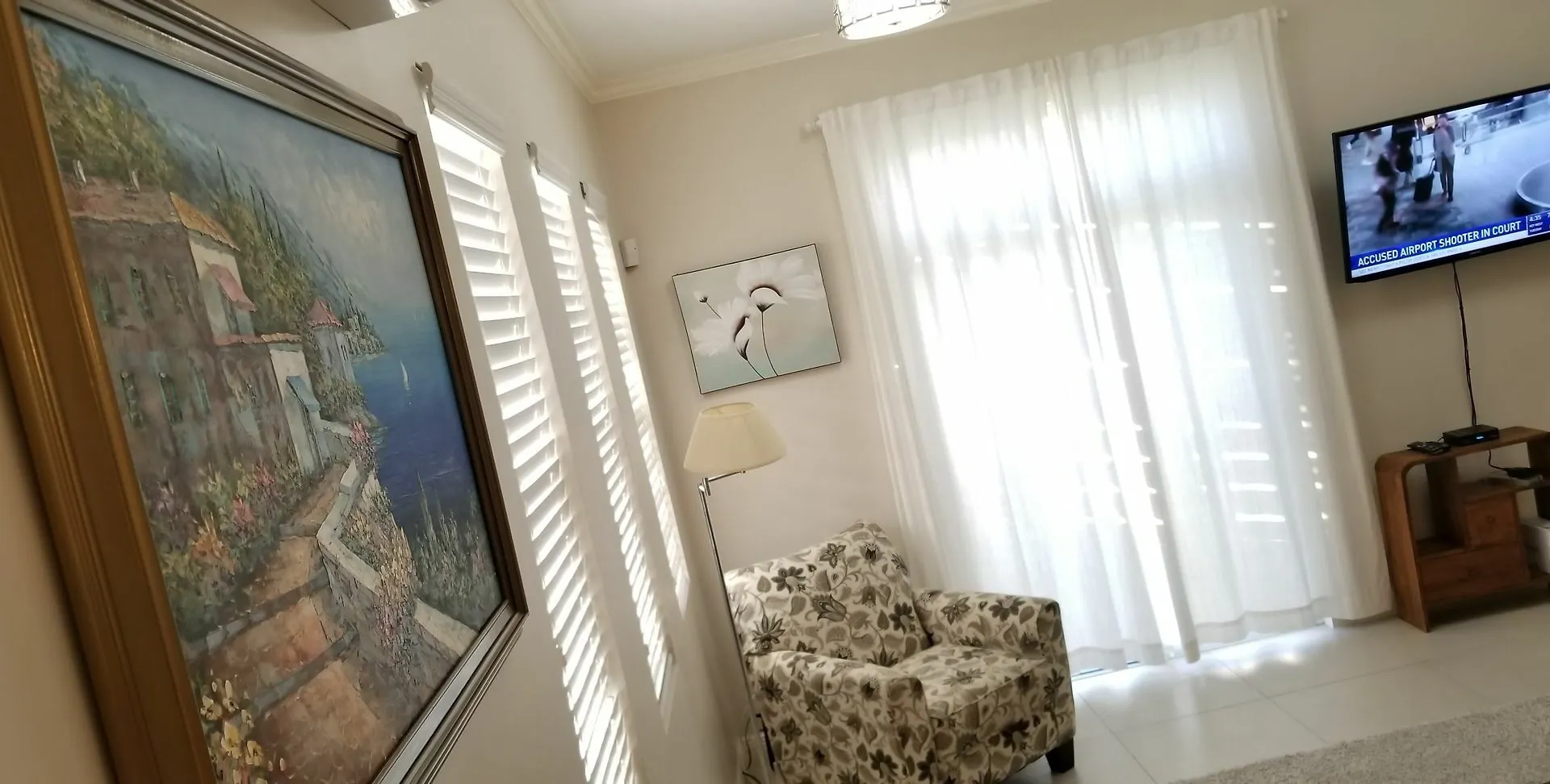 New Kingston Guest Apartment At Eight